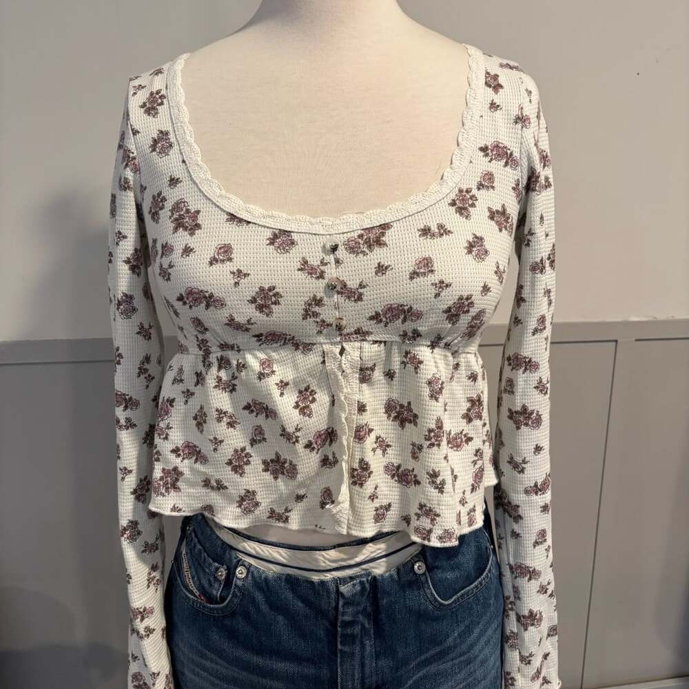 Kirious LA Floral Waffle Knit Top Size S Long Sleeve